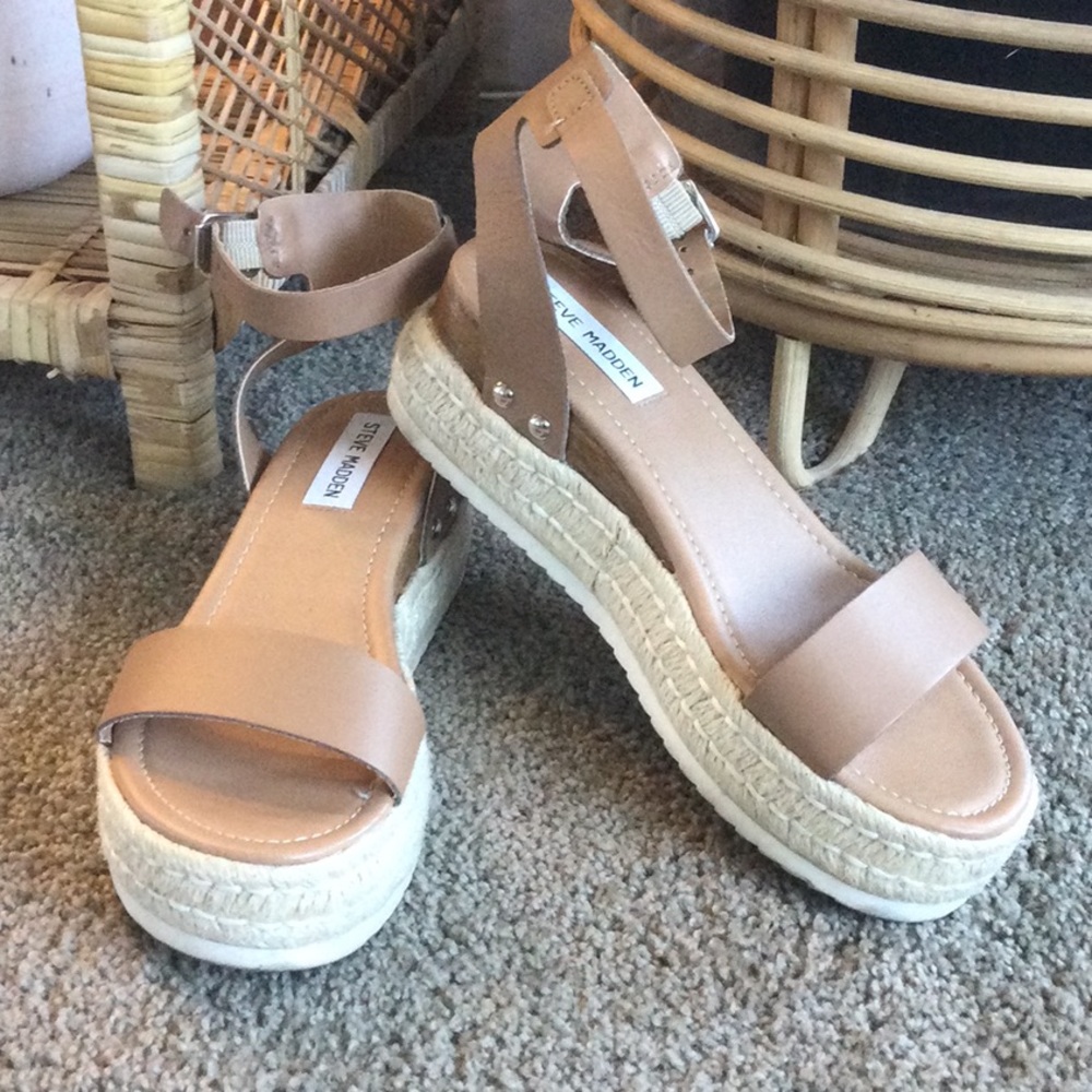 Steve Madden Chaser Sandals 7 1/2